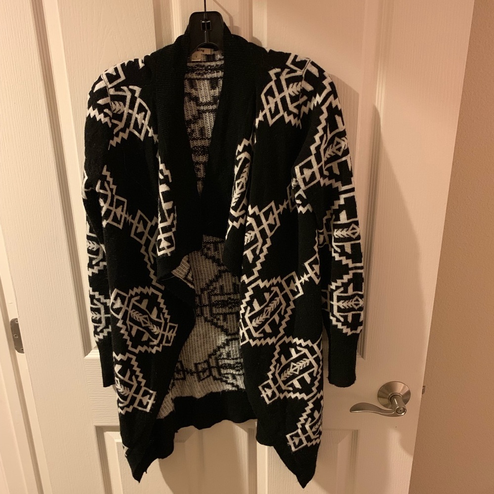 Timing Sweater- like new